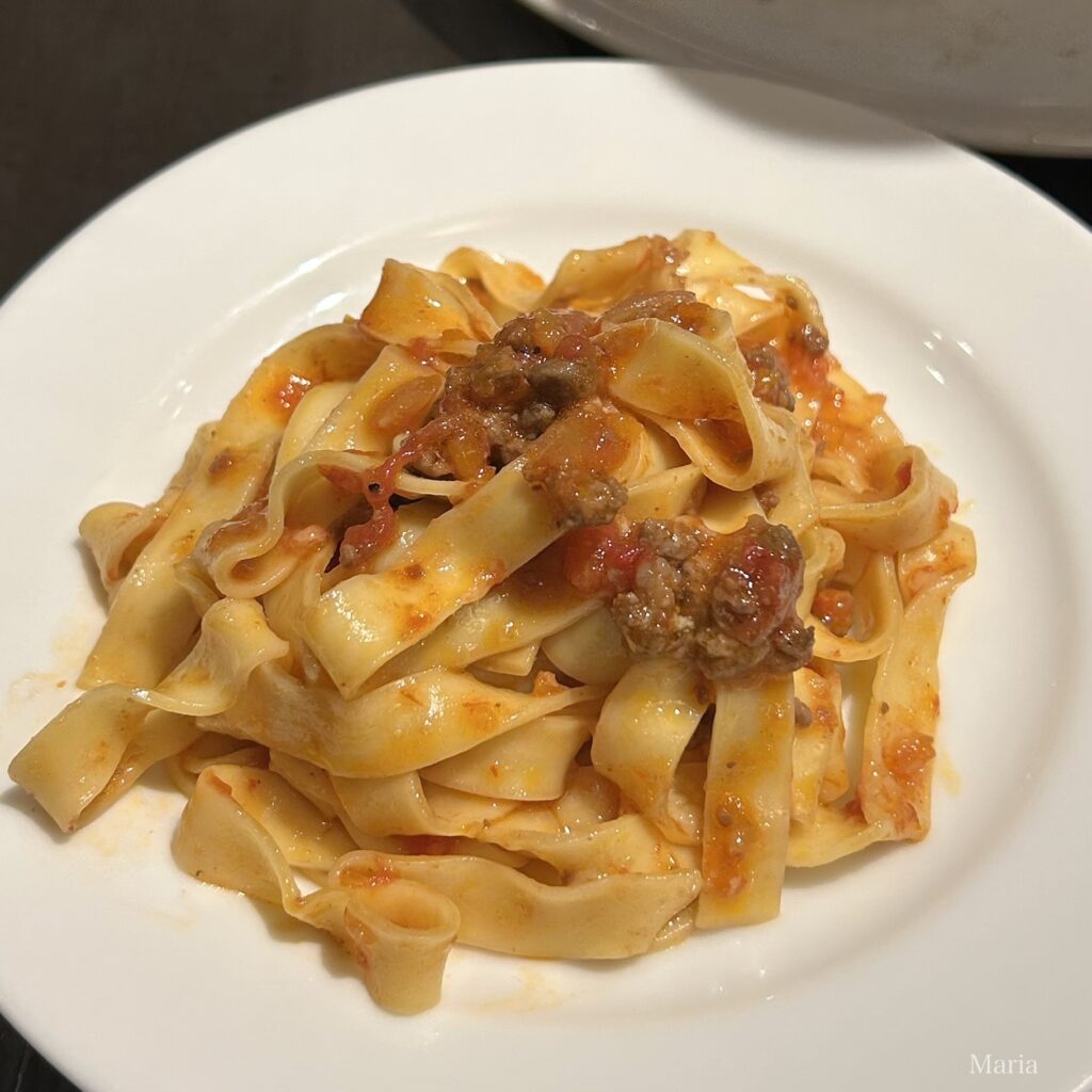 パラッツォ サン グスト タリアテッレ ボローニャ風 ミートソース