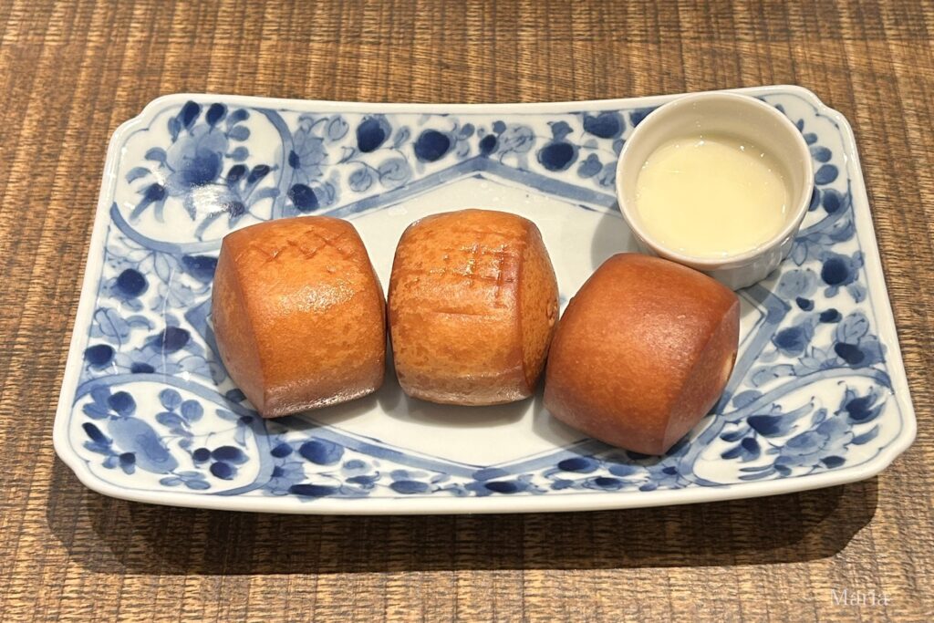 紅虎餃子房 ミルク風味の揚げパン