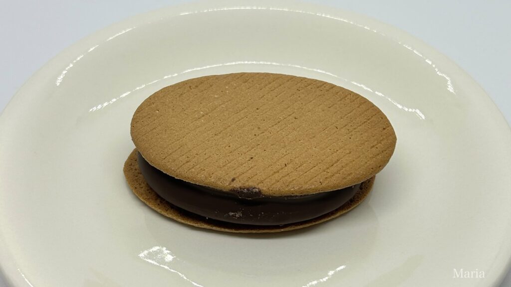 クリスピーチョコサンド(ファミリーマート)