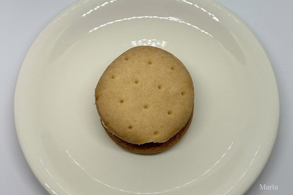 しっとりビスケットサンド クリーム(ローソン)