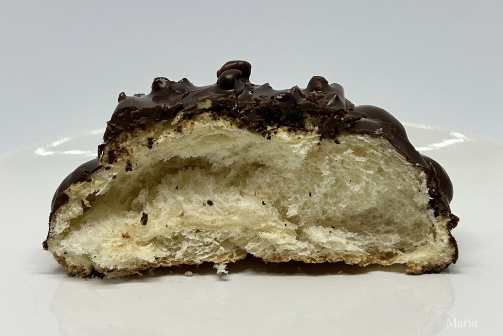 【「ブラックサンダー」コラボフェア】ブラックサンダー メロンパン（ファミリーマート）