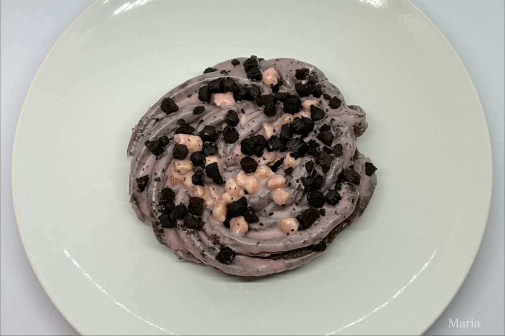 【「ブラックサンダー」コラボフェア】ピンクなブラックサンダー クッキードーナツ（いちご）（ファミリーマート）