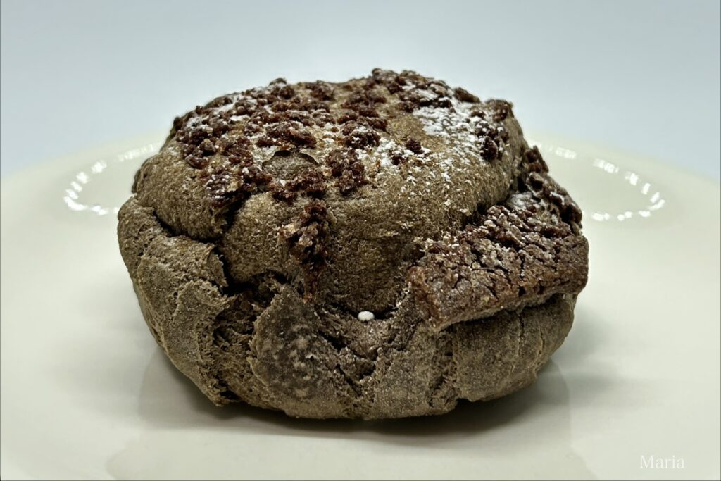 クッキーアンドクリームシュー（ビアードパパ）