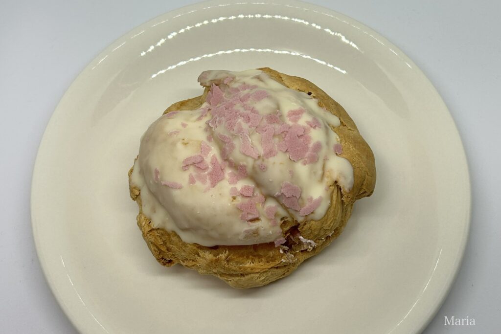 苺ホワイトチョコシュー（ビアードパパ）